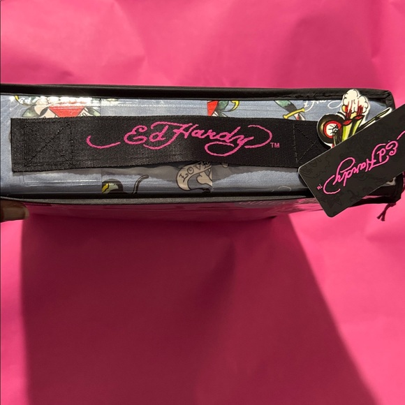 Ed Hardy Blue Queen Sheet Set with Tattoo Designs - Picture 3 of 10